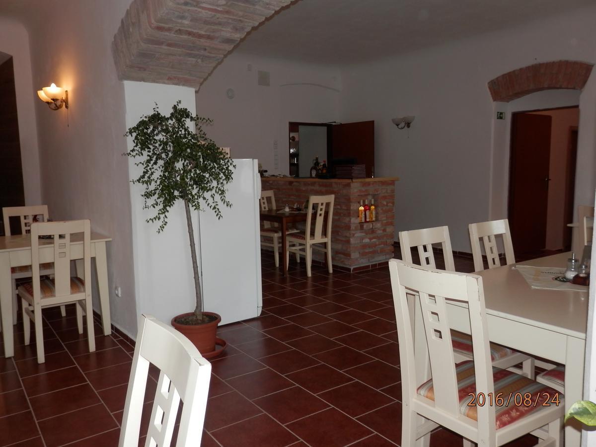 Hotel Panská sýpka Sedlec  Esterno foto